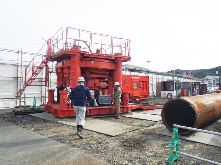 国道324号地域連携推進改築（P20・P21橋脚）工事